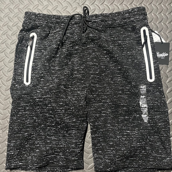 Brooklyn Cloth Sweat Shorts Size XL Elastic/Tie Waist Black Mid Rise Active NEW - Picture 1 of 10